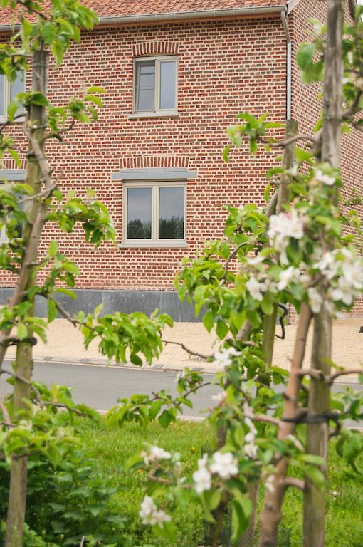 B&B De Fruithoeve Hoeselt Esterno foto